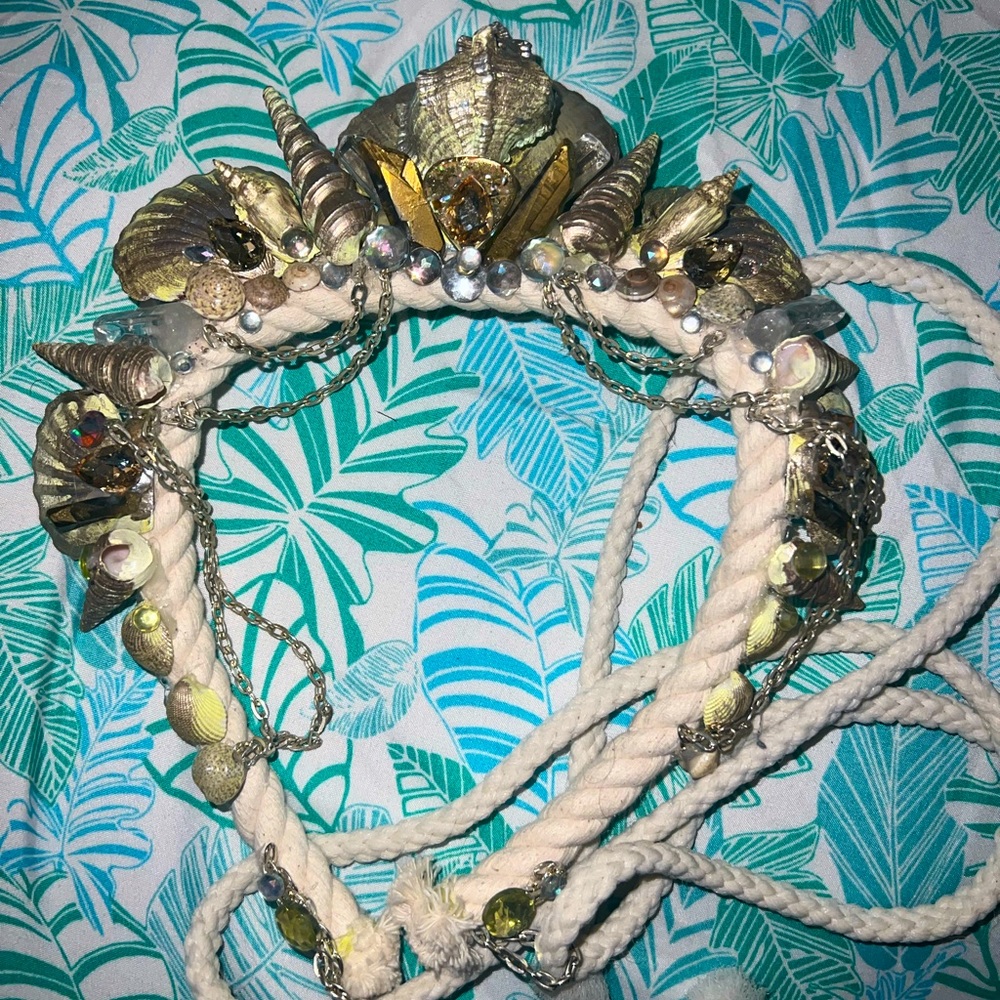 mermaid crown